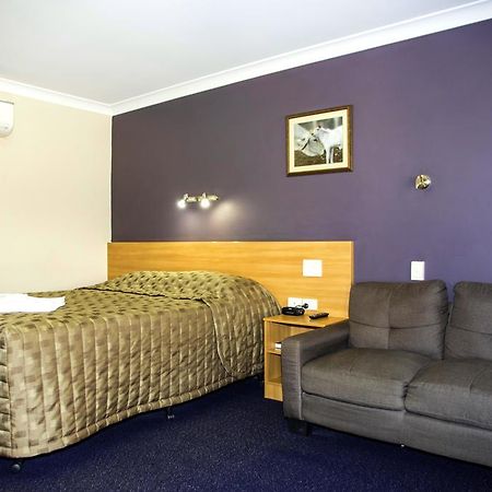 Sunpalms Motel Rockhampton Exterior foto