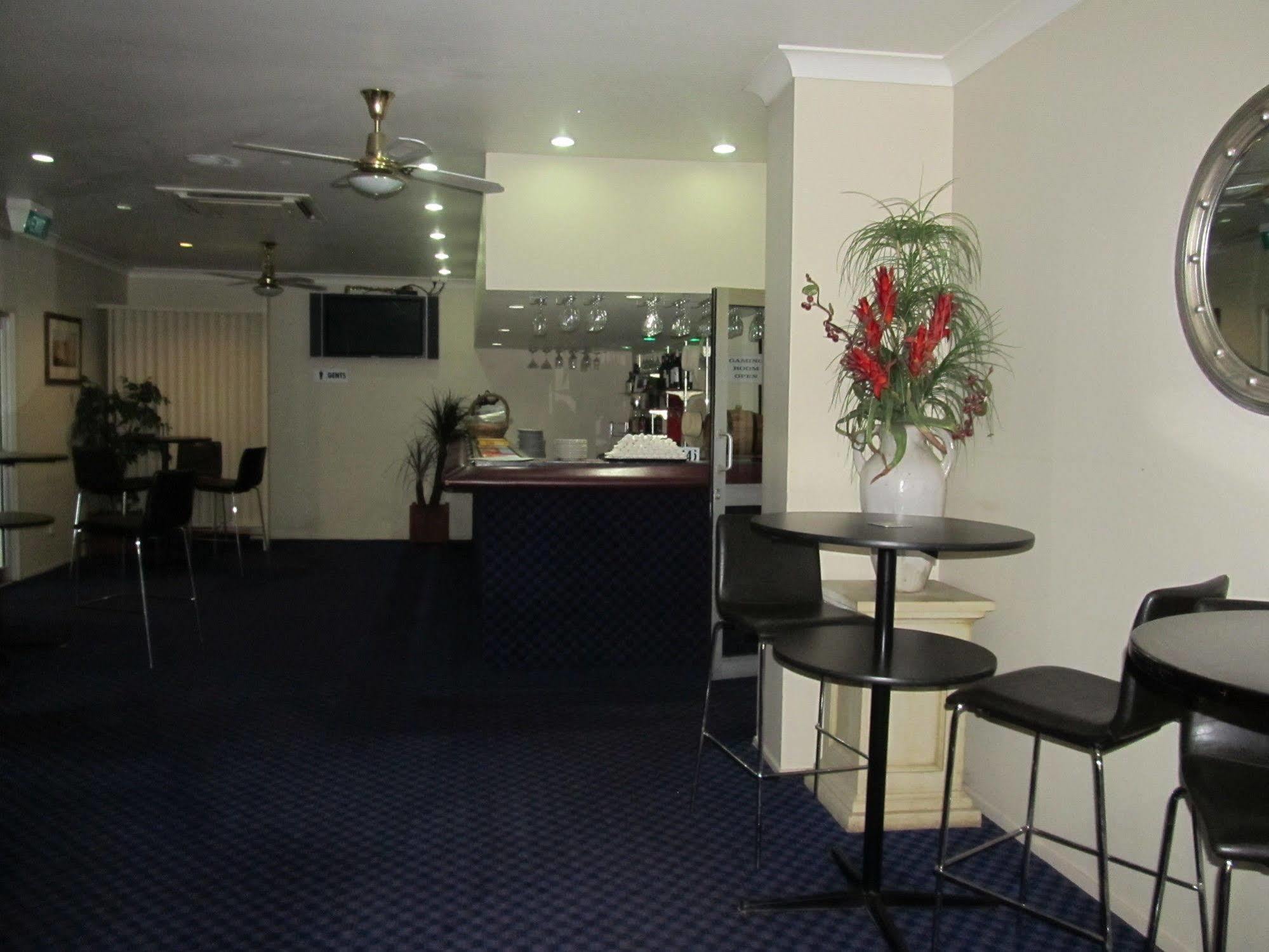 Sunpalms Motel Rockhampton Exterior foto